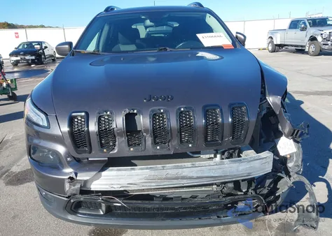 2018 Jeep Cherokee Latitude Fwd z USA, uszkodzony, nr VIN 1C4PJLCX2JD524752